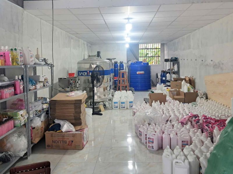 nha-xuong-cty-duc-hien-05.jpg nha-xuong-cty-duc-hien-05.jpg